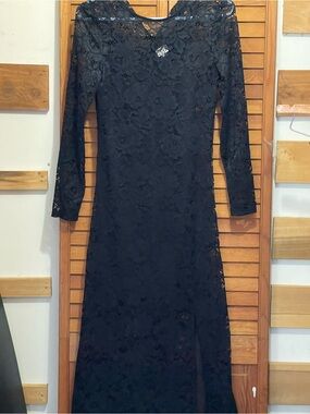 Black Lace Long-Sleeve Women’s Dress